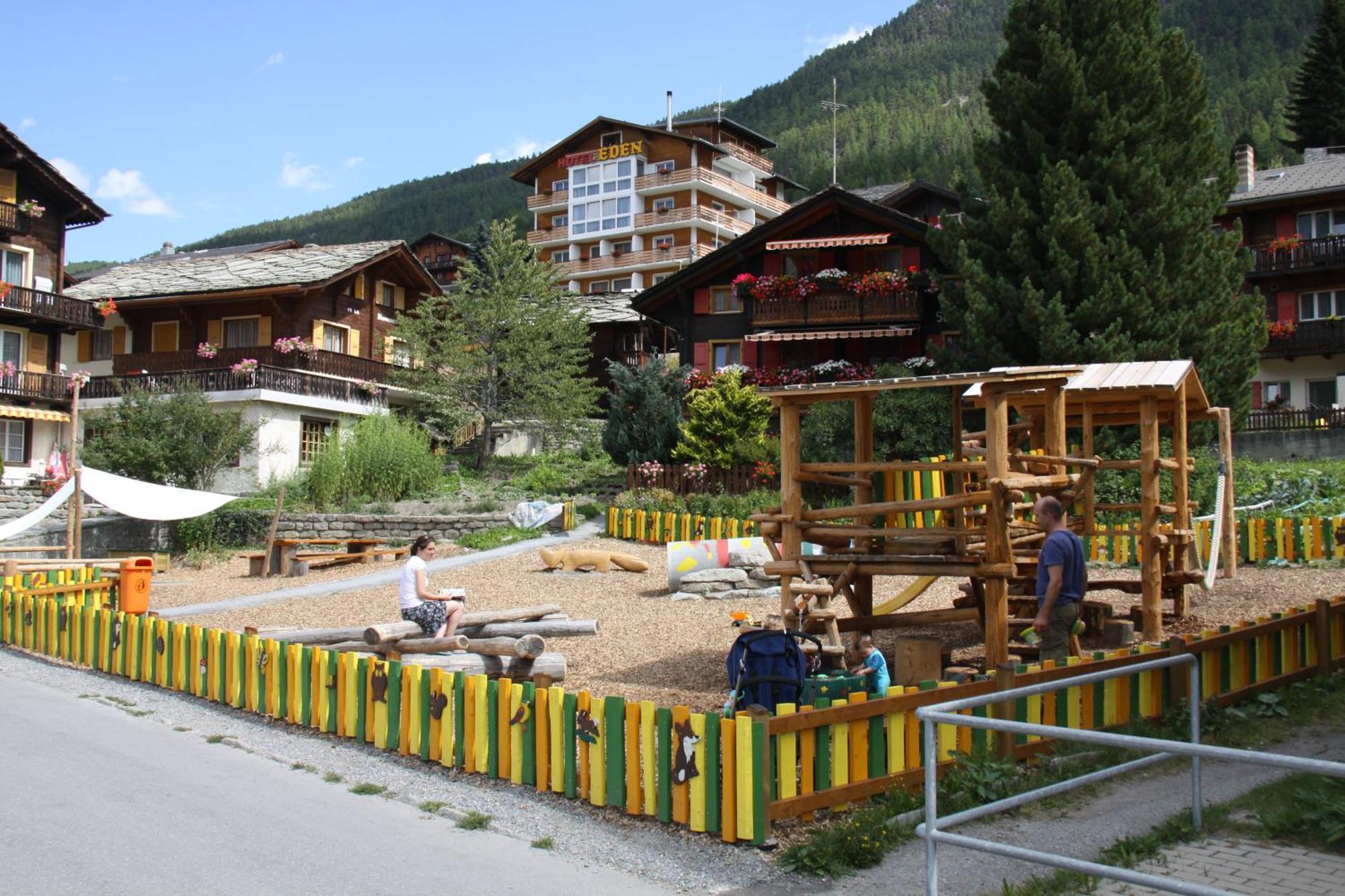 Hotel Eden Grächen Екстериор снимка