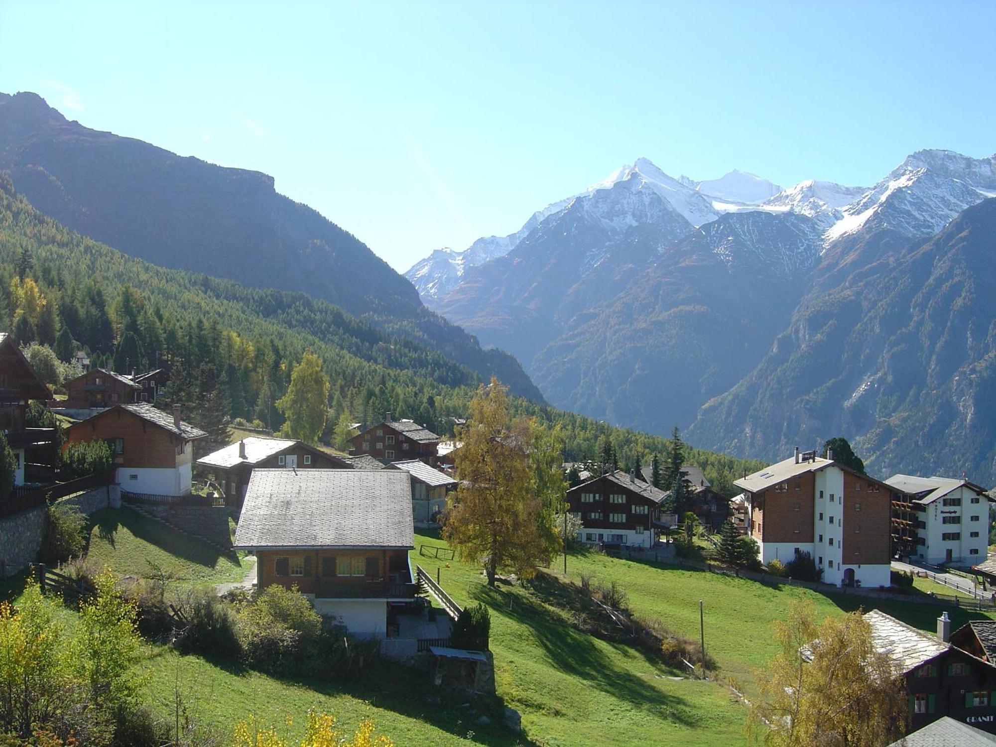 Hotel Eden Grächen Екстериор снимка