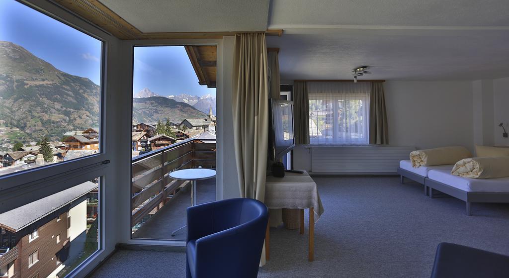 Hotel Eden Grächen Екстериор снимка